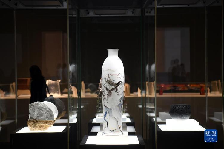 匠心致美，传统新生——第二届全国工艺美术作品展在京开幕